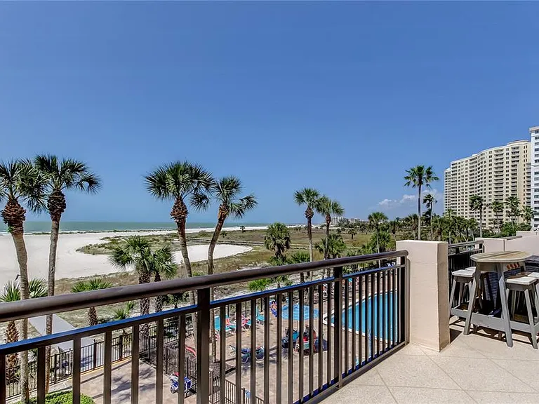 1270 Gulf Blvd #304 — Photo 31