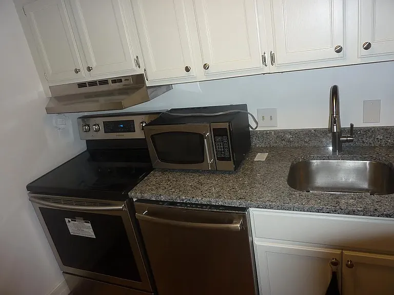 913 F St NE #BASEMENT — Photo 6