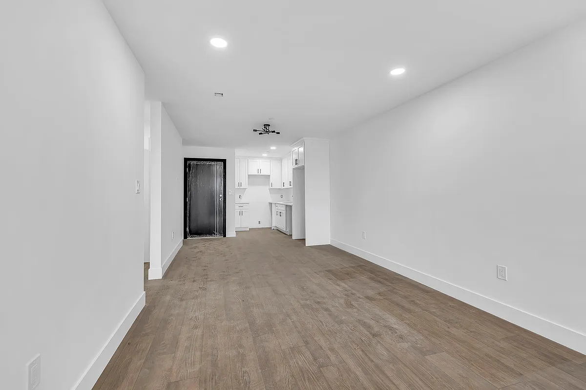 Building Photo - 74 Broadway St #4B