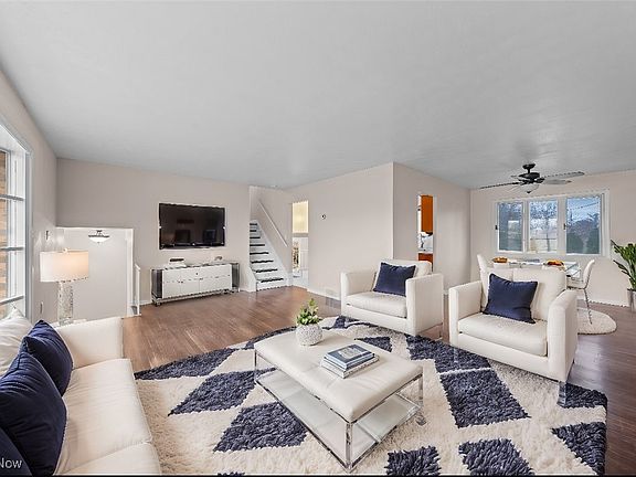 3rd image of 6135 Winchester Dr