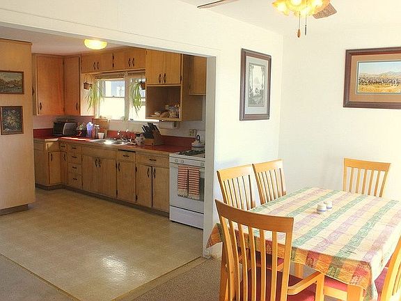 Window above kitchen sink 