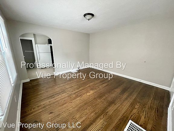 4th image of 4522-4524 Evanston Ave #4522