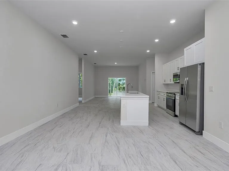 4592 SW Channel Heights Ct — Photo 8