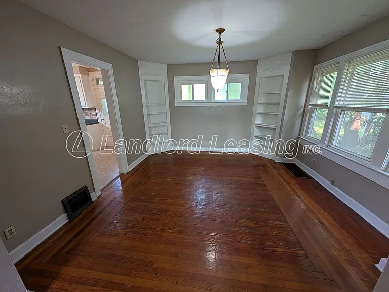 3433 Livingston Ave — Photo 5