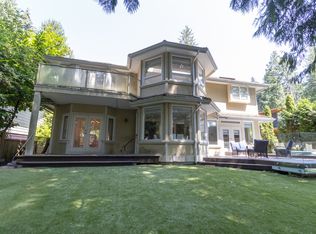 1115 Prospect Ave #3, North Vancouver, BC V7R2M6