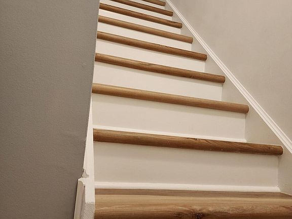 4th image of 513 Wales Ct