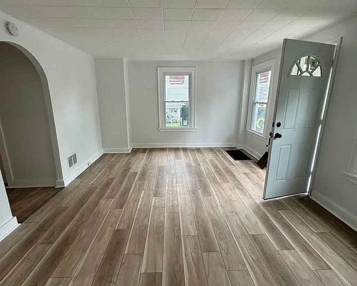 204-06 Sunset Ave #204 — Photo 19