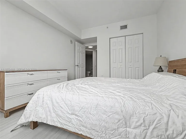 1755 E Hallandale Beach Blvd #2207E — Photo 27