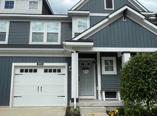 8905 Barrington Ln, Jenison, MI 49428