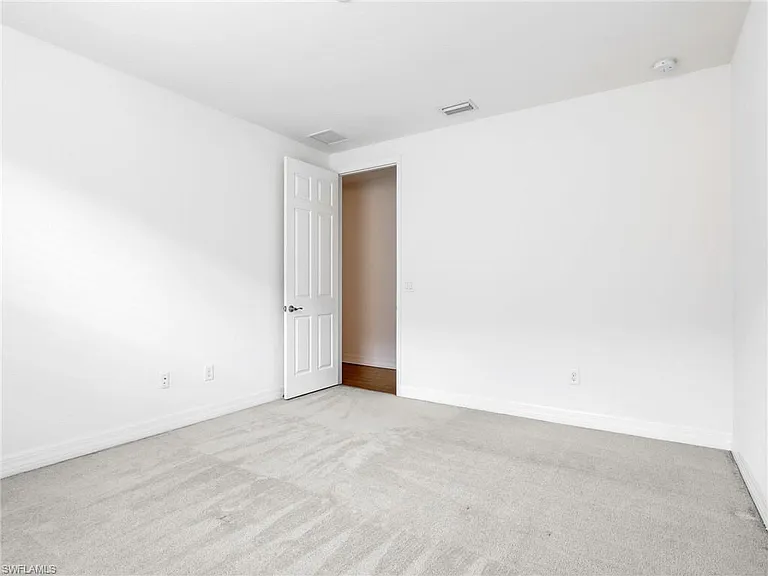 10008 Chesapeake Bay Dr — Photo 36