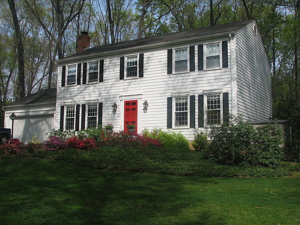 Wonderful home surveys the area