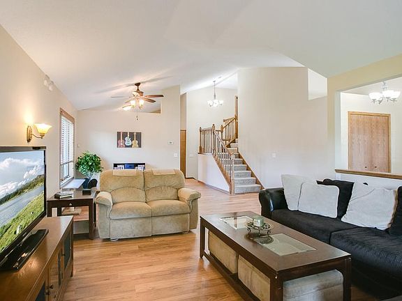 3rd image of 3611 Gershwin Ct N
