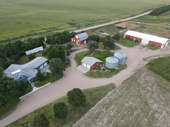 73994 B Rd, Bertrand, NE 68927