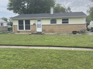 16621 Plymouth Dr, Markham, IL 60428