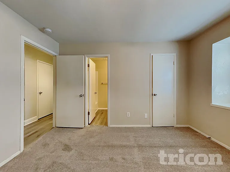 711 Darnel Dr — Photo 7