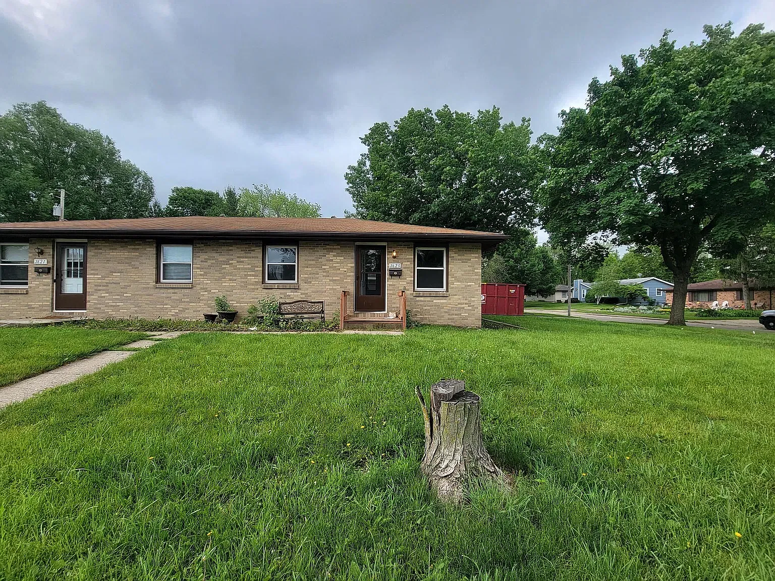 2 bed, 850 sqft, $1,200 — Photo 1