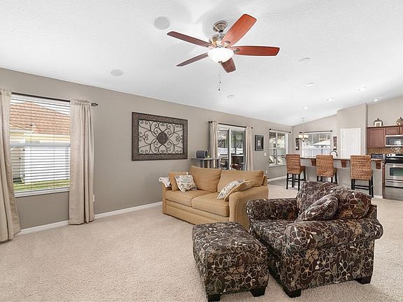 3rd image of 5137 NE 121st Ave