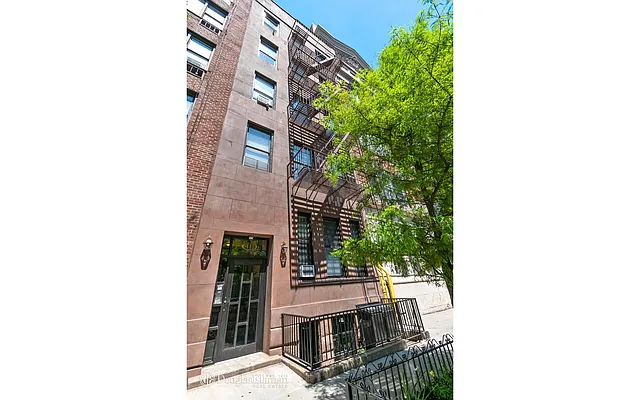 Rented by Douglas Elliman | media 9
