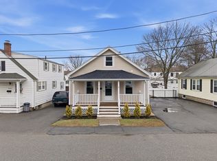 12 Riverside Ct, Saugus, MA 01906