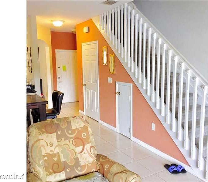 5923-F10041146_301_22