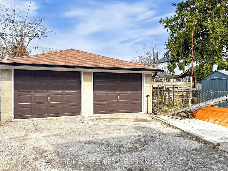148 Lambton Ave #2 — Photo 14