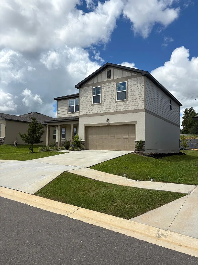 4/2.5 Home in Dade City — Photo 2