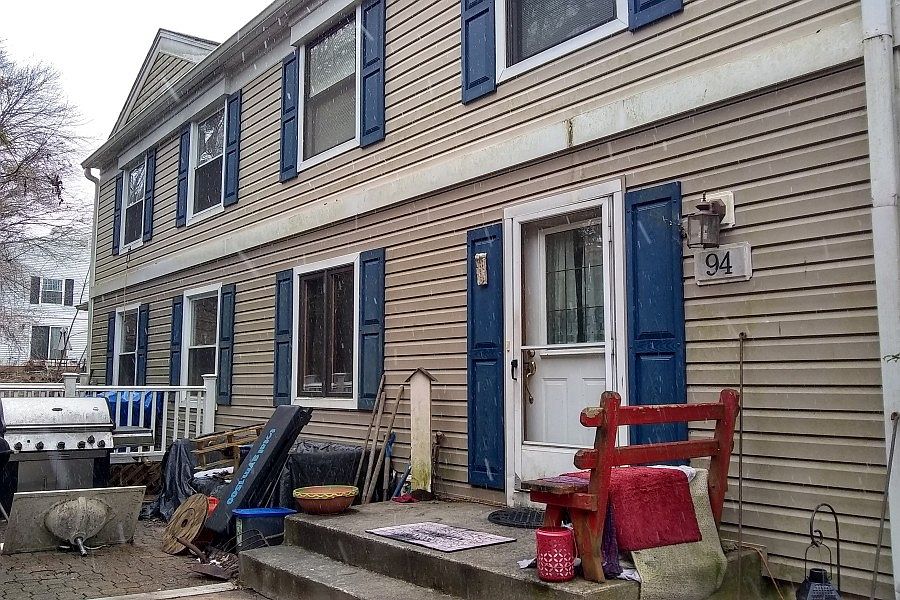 1st image of 94 Ridgelawn Rd
