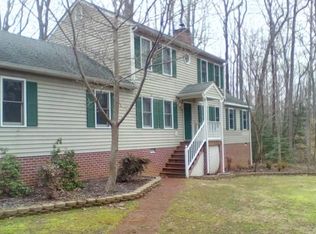 4066 Jefferson Woods Dr, Powhatan, VA 23139