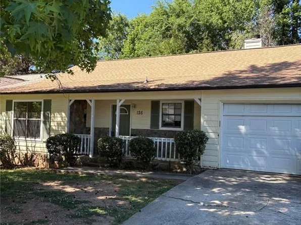 126 Oak Cir, Stockbridge, GA 30281