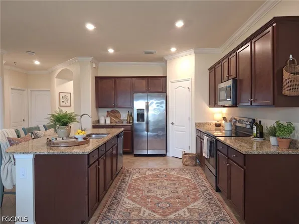 1641 Marton Ct, Naples, FL 34113
