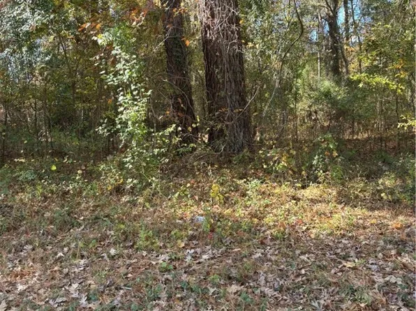 893 Marsh St, Fayetteville, NC 28301