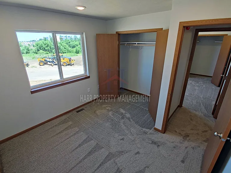Sundance Ridge / Hitching Place — Photo 22