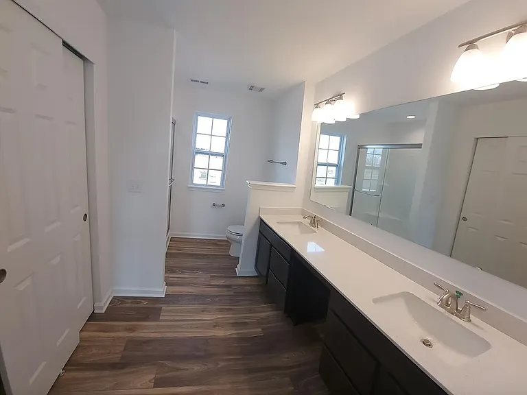 6877 Ferguson Dr — Photo 12