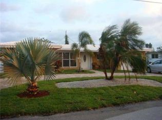 1240 SW 6th Way, Deerfield Beach, FL 33441