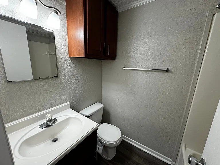 Poplar Ridge Apartments — Photo 35