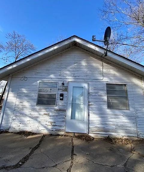718.5 S Washington St — Photo 1