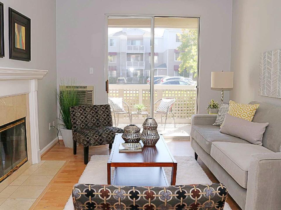 1st image of 250 Santa Fe Ter APT 114