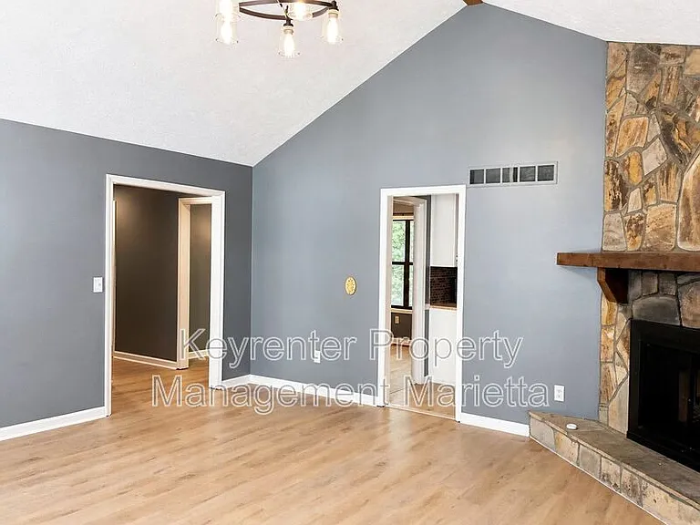 5088 Ravenwood Dr — Photo 16