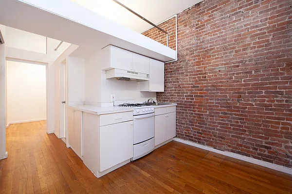 Rented by R New York | media 26