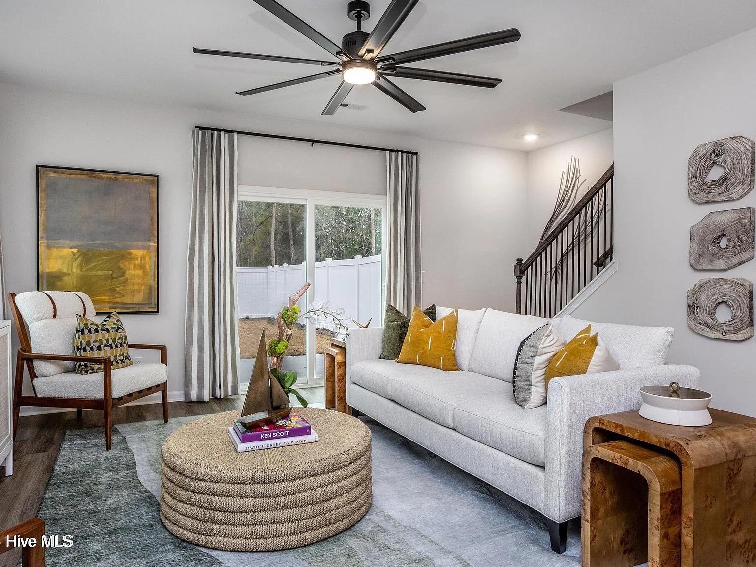 2 bed, 2.5 bath, 1826 sqft, $2,225 — Photo 3