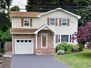 2367 Norton St, Rochester, NY 14609