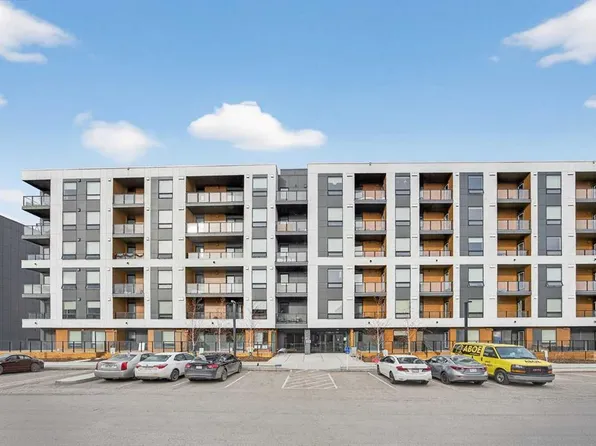 8500 S 19th Ave SE #2310, Calgary, AB T2A 0M8