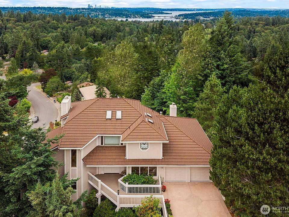 1st image of 4811 Somerset Dr SE