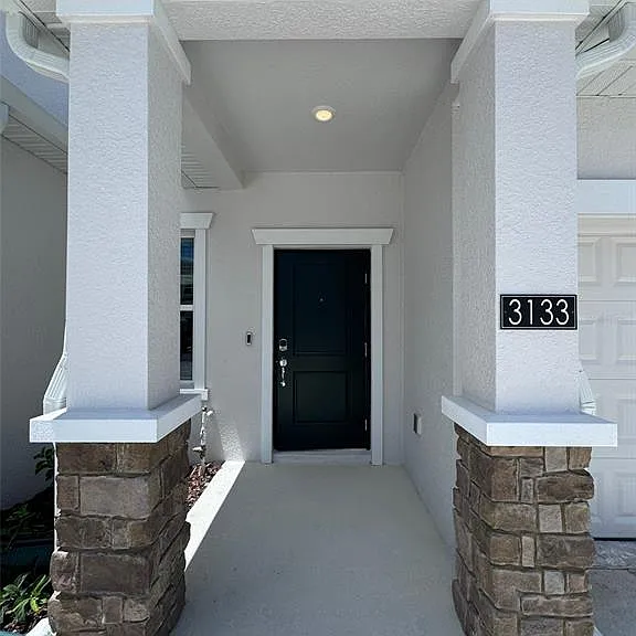 3133 Laurent Loop — Photo 2