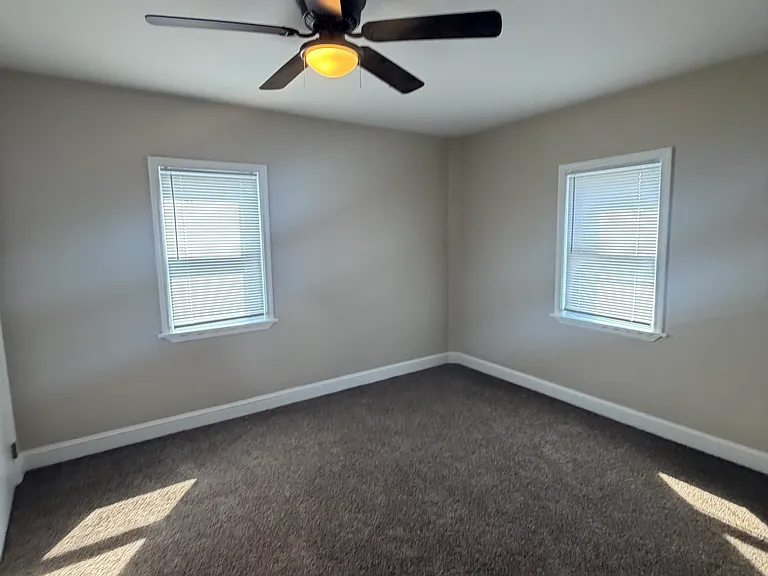 541 Fern St — Photo 12