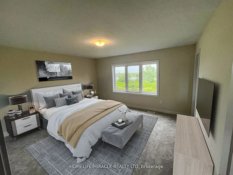 66 Aviron Cres — Photo 15