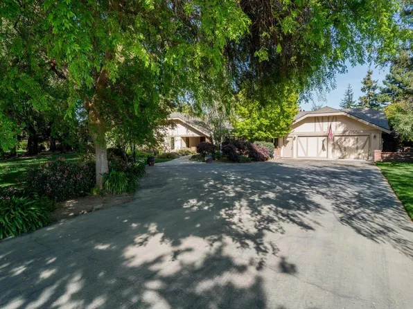 8844 S Indianola Ave, Selma, CA 93662