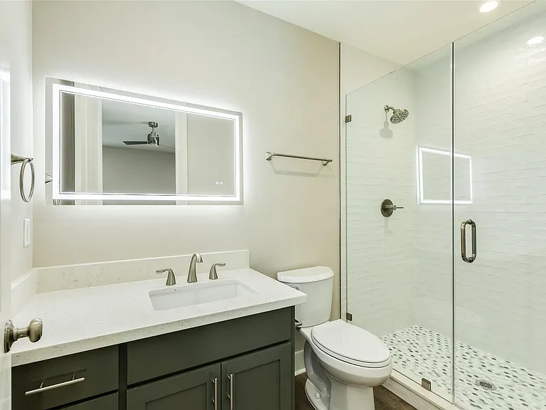 3228 Avenue R #1 — Photo 15