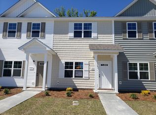 507 Justice Farm Dr, Sneads Ferry, NC 28460