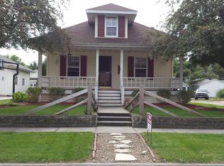 306 D Ave, Kalona, IA 52247